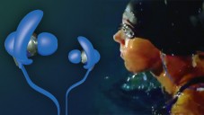 Se sluchátky iSport můžete dokonce i plavat