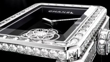 Chanel nabízí ženám výroční hodinky Première Tourbillon