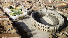 Nimes staví moderní muzeum v historickém centru