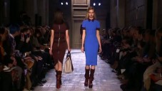 Zhlédněte celou podzimní přehlídku Victoria Beckham