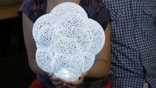 Nervous System tvoří lampy i šperky pomocí 3D tisku