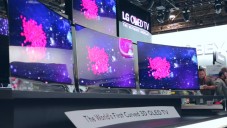 LG představilo první prohnutou OLED televizi