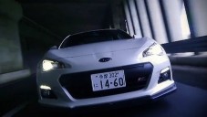 Subaru BRZ tS v limitované edici se ukazuje za jízdy