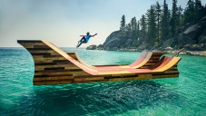 Bob Burnquist si nechal postavit plovoucí skate rampu