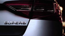 Škoda Superb se ukazuje na videu se svým předchůdcem