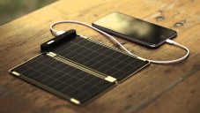 Solar Paper je tenká solární nabíječka nejen pro mobily