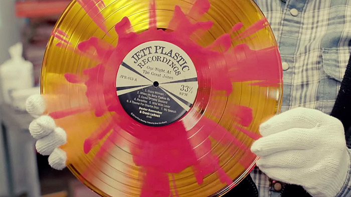 Gotta Groove Records ukazují jak vyrábí barevné vinylové desky