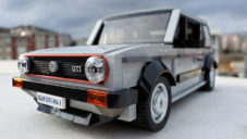 Turek si z kostek Lega postavil Volkswagen Golf MK1 GTI