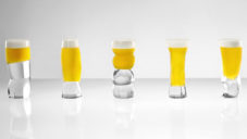 DNA Glass je unikátní sklenice na pivo podle vaší DNA