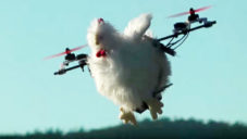 Norové sestavili dron s tvarem slepice na roznášení vajíček