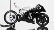 BSTN představilo speciálně upravenou motorku Ducati 916 Concord