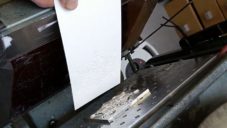 Ateliér Haškovec tiskne starou technikou letterpress autorské PF i vizitky