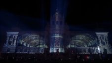 Praha vyměnila ohňostroj za novoroční videomapping na Národní muzeum