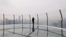 Raffles City Chongqing otevřelo vertikální mrakodrap s prosklenou vyhlídkou