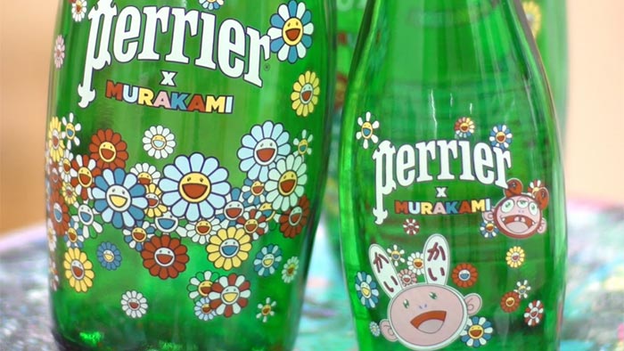 Takashi Murakami ozdobil láhve vody Perrier svými barevnými kresbami