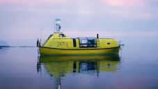 Stødig je přepracovaný námořní záchranný člun pro přežití 100 osob
