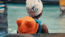 Fibby je revoluční pomůcka pro malé děti pomáhající jim naučit se plavat
