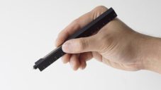 TP Pen je doplňovací hliníkové pero ukryté v pouzdře s pravítkem
