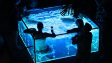 Nautilus je první celoskleněná vířivka na světě s displejem místo podlahy