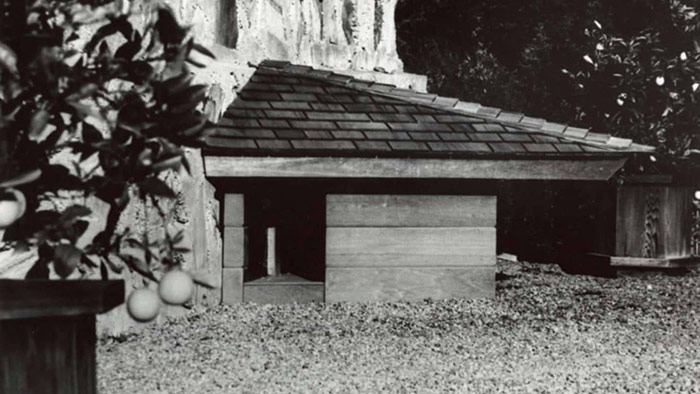 Frank Lloyd Wright navrhl 12letému chlapci boudu pro jeho psa Eddieho