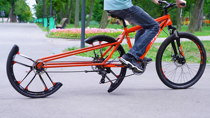 Američan si vyrobil plně funkční jízdní kolo s rozpůleným zadním kolem