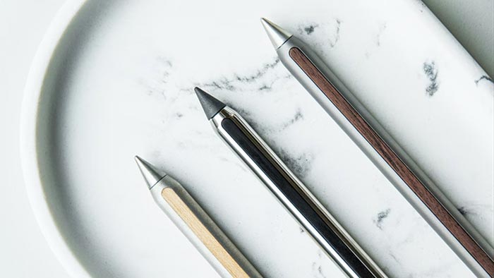 Stilform Aeon je nekonečná tužka s magnetickými hroty a dřevěný vykládáním
