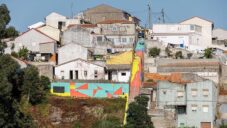 V Portugalsku obnovili městské schody a obarvili je výraznými ornamenty
