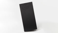 Monolith je prémiový švédský reproduktor s minimalistickým monolitickým designem