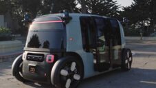 Autonomní robotické taxi Zoox začalo být nasazováno na silnicích v běžném provozu
