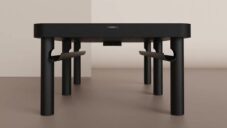 Česká designérka Monika Kozderková navrhla minimalistický stůl na kulečník