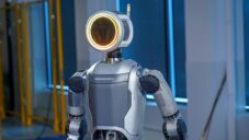 Boston Dynamics ukázalo novou a šokující generaci humanoidního robota Atlas