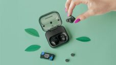 Fairphone přichází se sluchátky Fairbuds s výměnnými bateriemi nejen v pouzdře