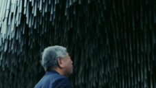 Kengo Kuma navrhl první audio muzeum na světě a pokryl je tisícovkami kovových píšťal