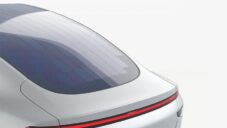 Levante umí integrovat tenké fotovoltaické panely do uhlíkové střechy aut nebo letadel