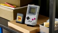 Lego vyrobilo repliku legendární kapesní herní konzole Game Boy