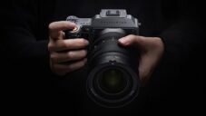 Hasselblad představil druhou generaci nejlepší bezzrcadlovky na světě X2D II 100C