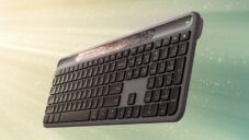 Logitech vyvinul klávesnici Signature Slim Solar+ poháněnou jen solární energií