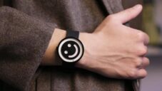 Happy Time jsou náramkové hodinky s trvalým úsměvem místo ciferníku