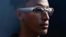 Pickle 1 jsou super lehké chytré brýle z hliníku s výrazným organickým designem