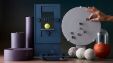 Material Interactions je instalace pěti kinetických soch z inovativních švýcarských materiálů