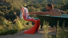 Vitra natočila inspirativní video s ikonickým nábytkem pro nadcházející letní sezónu