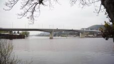 Dopravní podnik natočil nový pražský Dvorecký most určený jen pro pěší a hromadnou dopravu