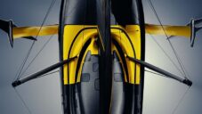 Ferrari postavilo unikátní loď Hypersail pro závody ve vodách oceánů