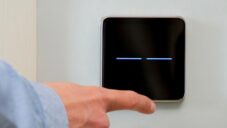 Tap One je futuristický dotykový vypínač rozšiřující možnosti ovládání domácností