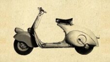 Vespa slaví 80 let a připomíná první prototyp motorky i létající Vespu